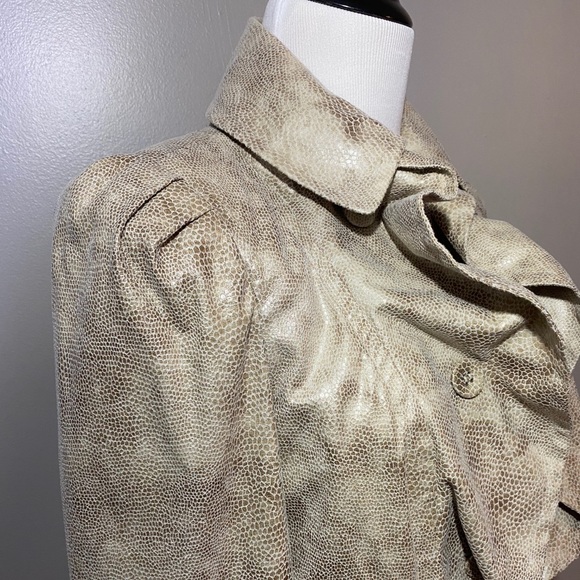 𝐈𝐍𝐂 Ruffled Snake Print Jacket - Picture 4 of 10